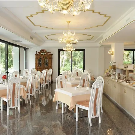 Hotell Parc Flora S